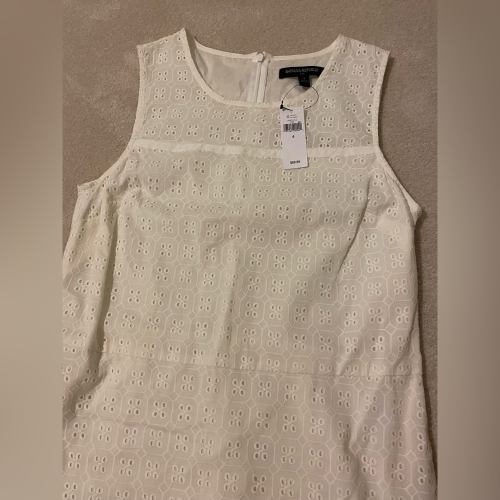 BANANA REPUBLIC eyelet mini dress size 4 NWT - Picture 2 of 9